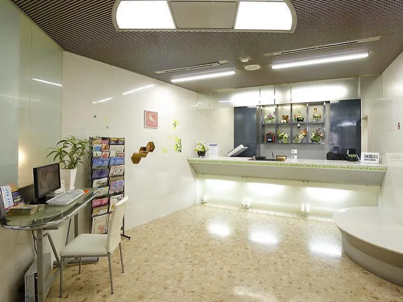 Grampus Inn Osaka Namba 3*,