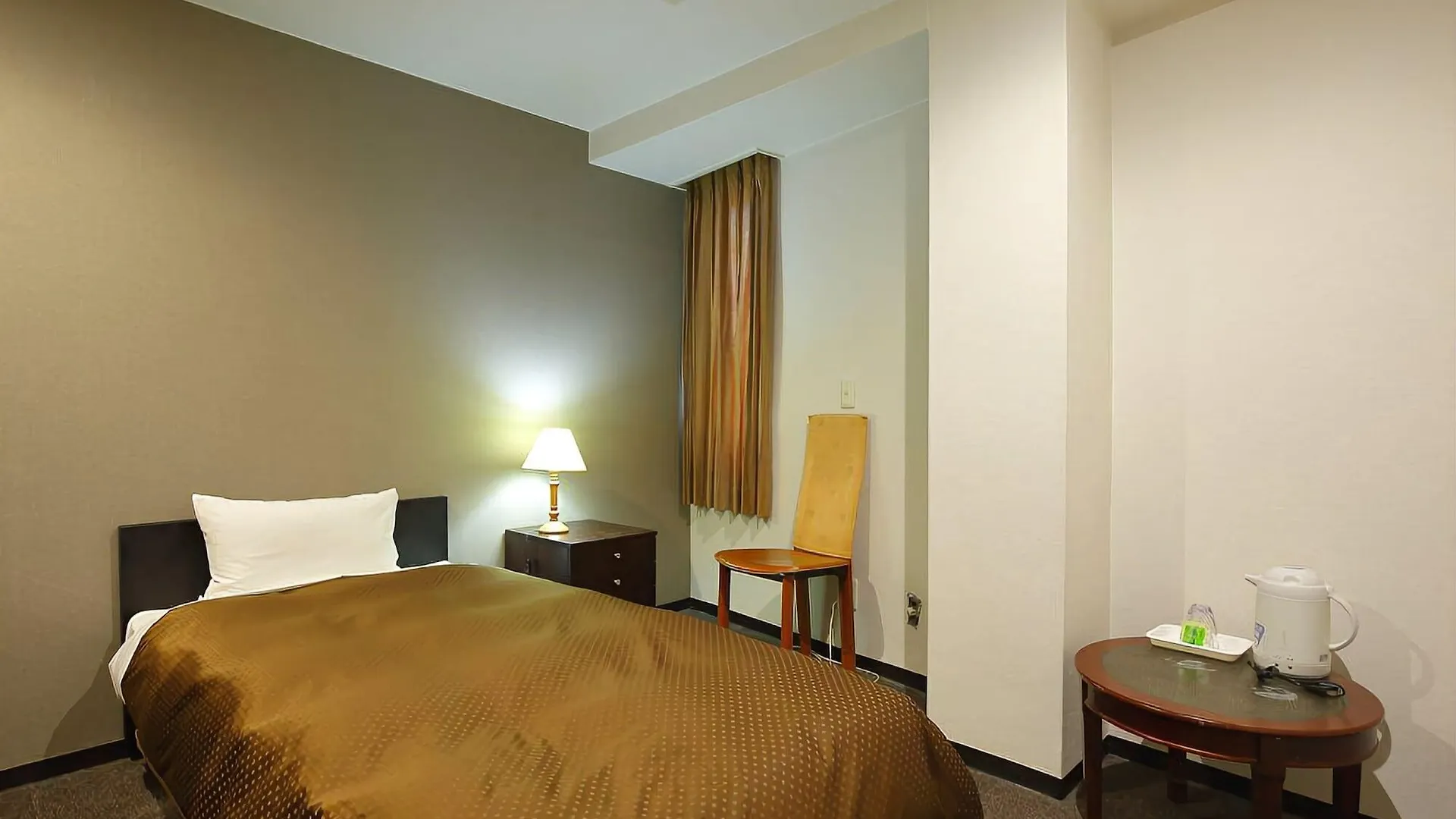 Grampus Inn Osaka Japan