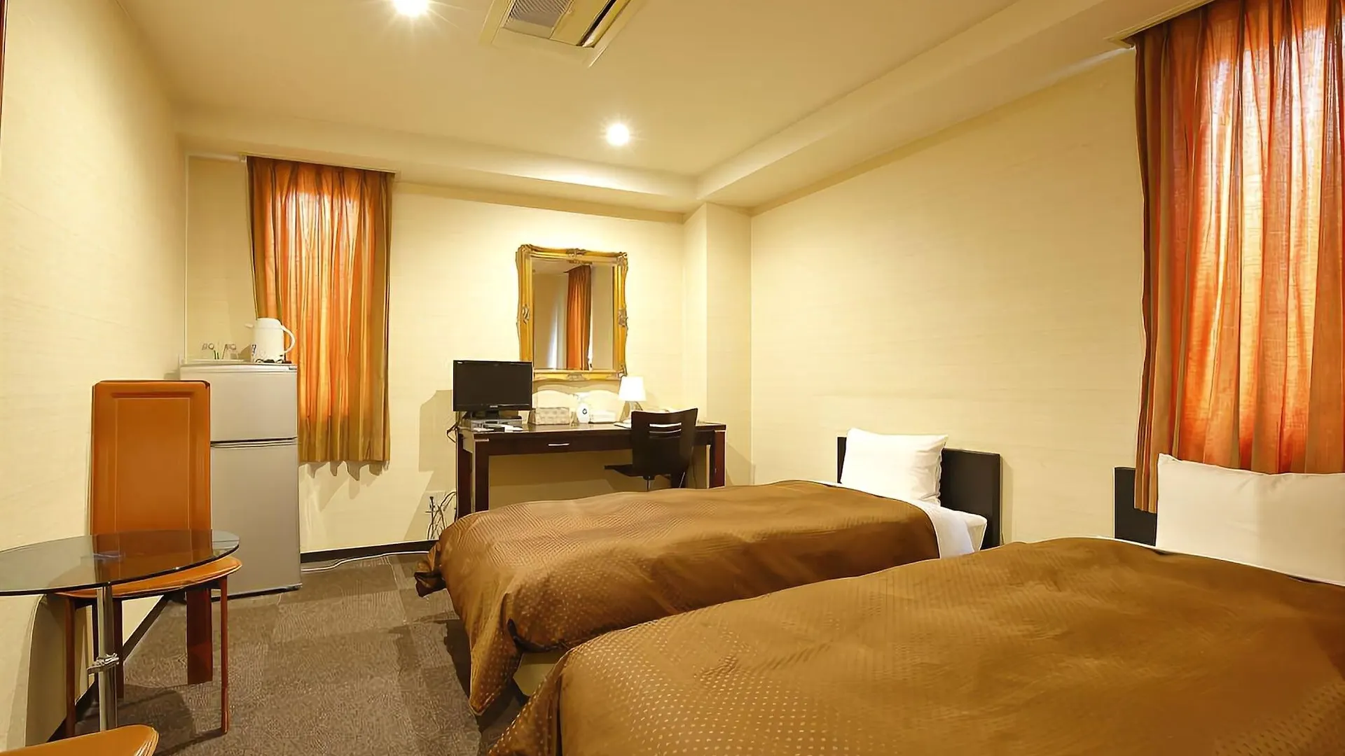 Grampus Inn Osaka Hotel