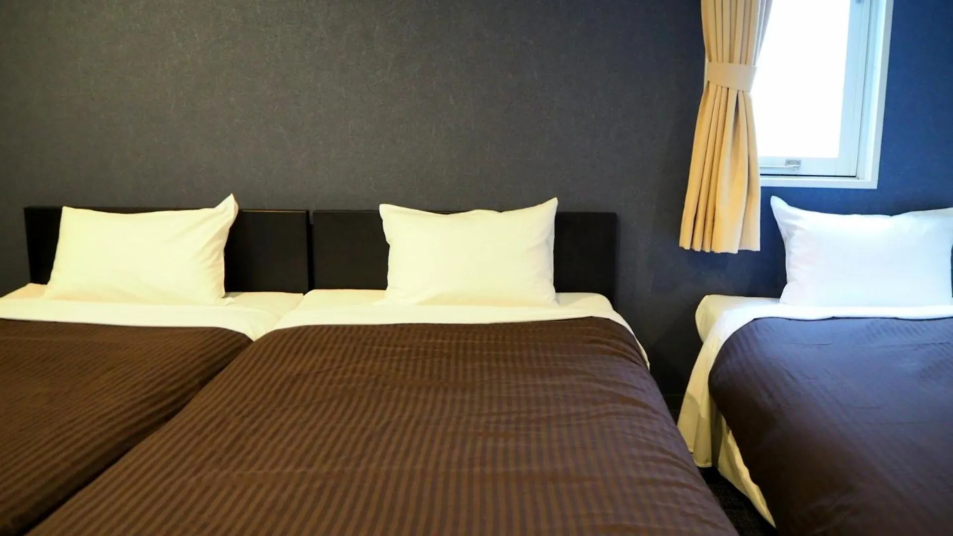 Grampus Inn Osaka Hotel