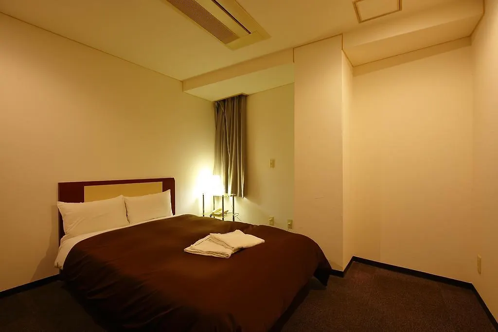 Grampus Inn Osaka