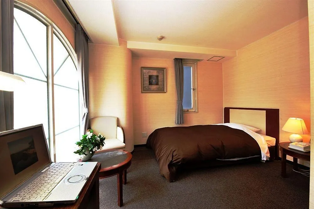 Grampus Inn Osaka Japan