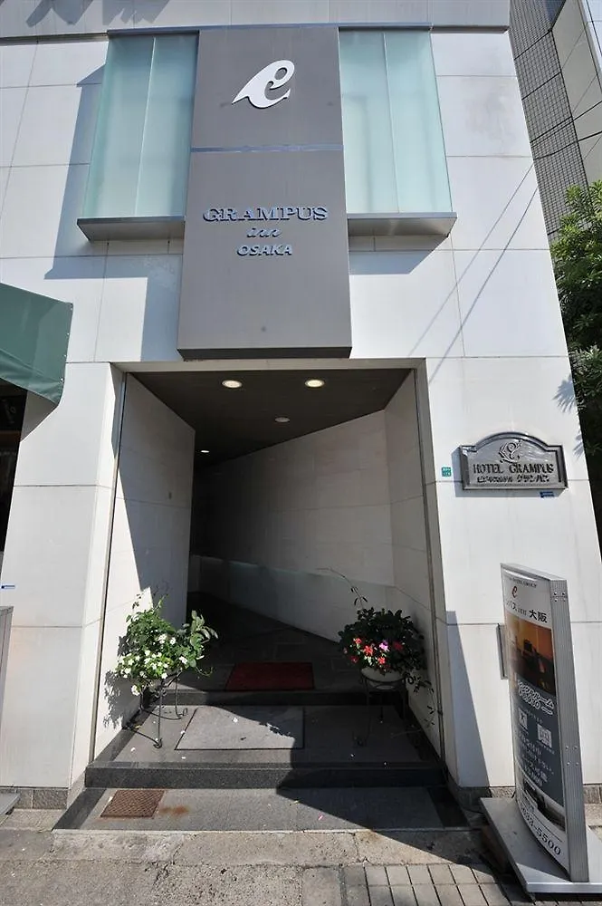 Grampus Inn Osaka 3*,
